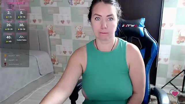 Korolek12 stripchat live cam model