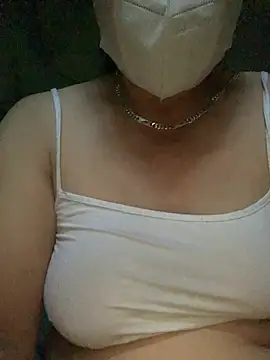 Laddy-su stripchat live cam model