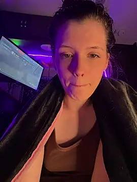 Lilactease stripchat live cam model