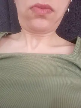 Am_guzelim stripchat live cam model