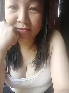 thoconn001_ stripchat live cam model