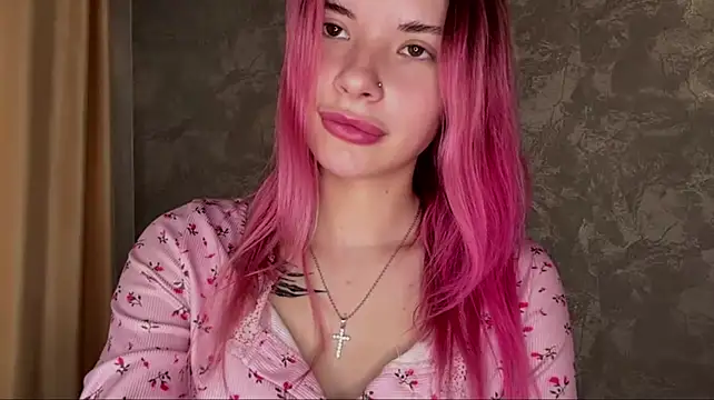 CowingGirl stripchat live cam model