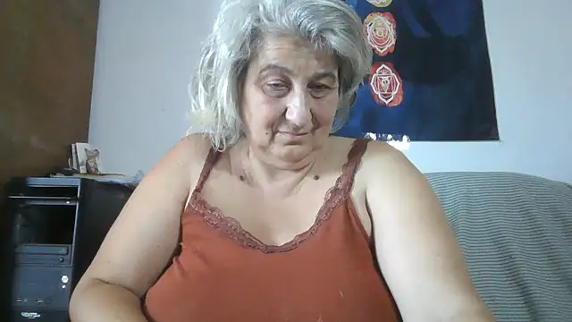 ExquisiteMature stripchat live cam model
