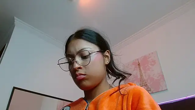 vaness_weet stripchat live cam model