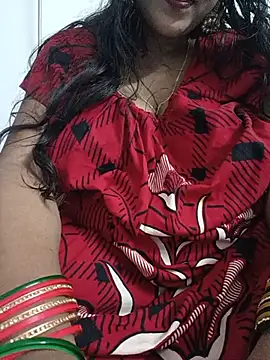 Priya_hotgirl23 stripchat live cam model