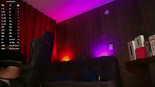 tyler_jones_ stripchat live cam model