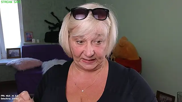 Milane_Milky stripchat live cam model