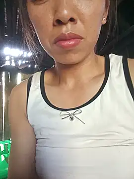 Jade-ee stripchat live cam model