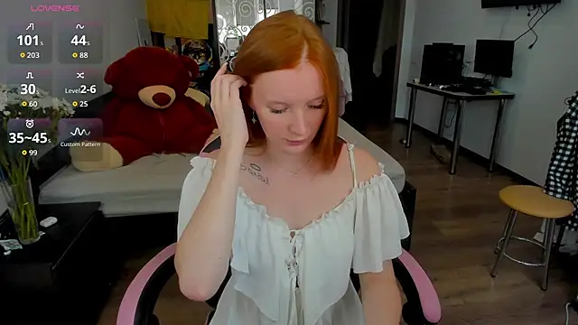 Mary_Blu stripchat live cam model