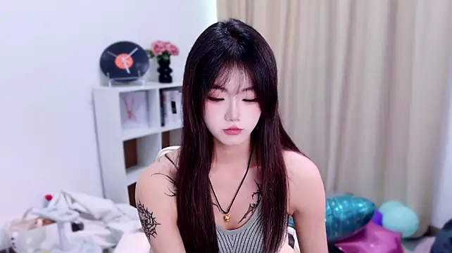 Sultry-01 stripchat live cam model