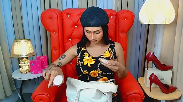 Iris_Hilton stripchat live cam model