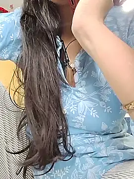 Romantic_riya_06 stripchat live cam model
