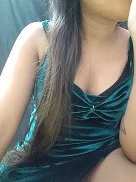 Roshni_98 stripchat live cam model
