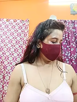 Hotpuja25 stripchat live cam model