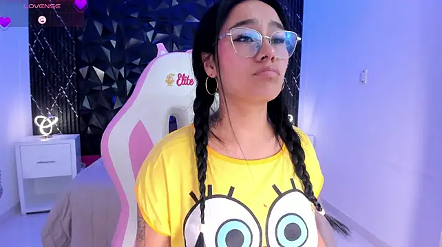 AnaiaClarck stripchat live cam model