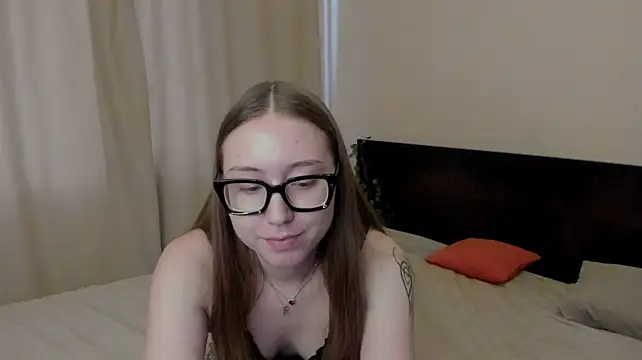 _kitti_meow_ stripchat live cam model