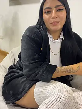 Marianbelle stripchat live cam model