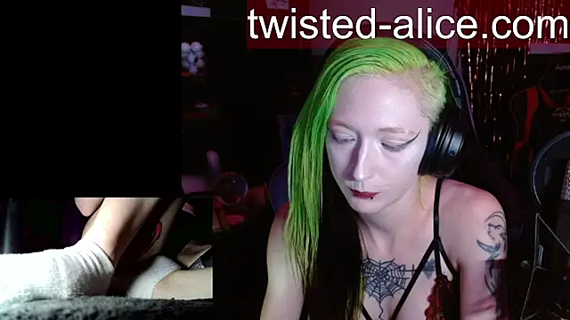Twisted_Alice stripchat live cam model