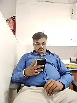 Desi_Gujju_Boy stripchat live cam model
