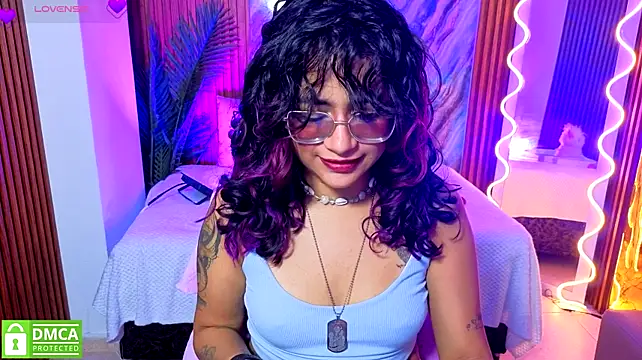 kristen_tay stripchat live cam model