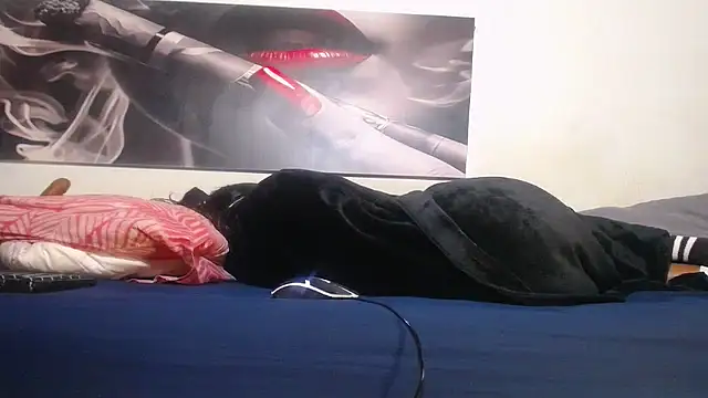 Kelly-001 stripchat live cam model