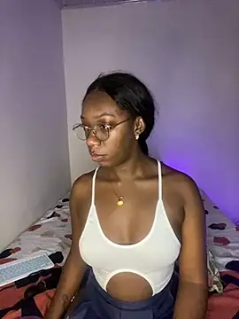 GaiaFiore stripchat live cam model