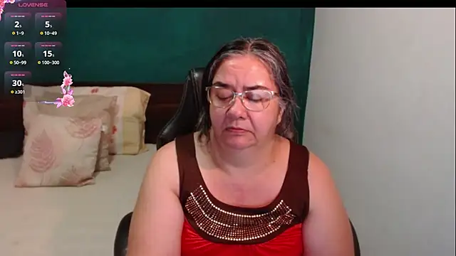 scaelettdubois stripchat live cam model
