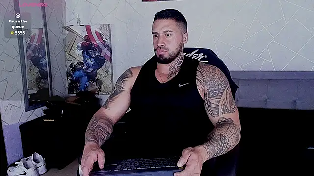 Cristian_Walker stripchat live cam model