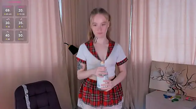 MaireLanda stripchat live cam model