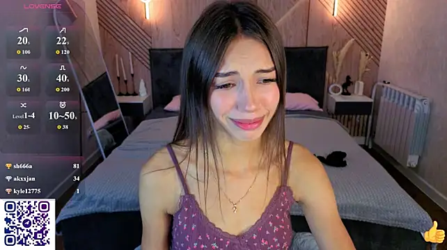 Tiffany-Grace stripchat live cam model