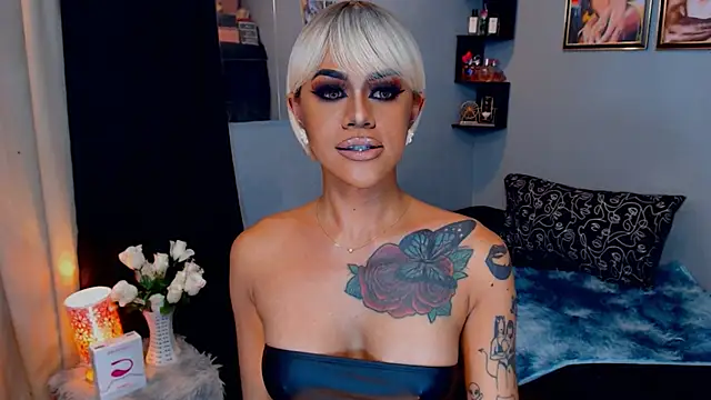 StellaStrong30 stripchat live cam model