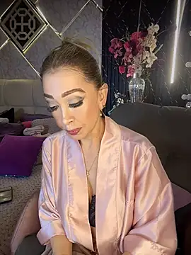 EvelinaGrey stripchat live cam model