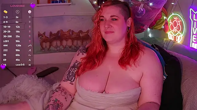 opalreigning stripchat live cam model