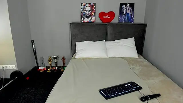 MuscleXXXBarbie stripchat live cam model