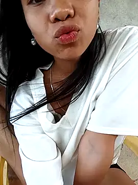 Hot_stuff-z stripchat live cam model