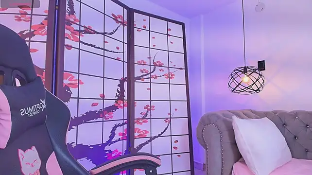 Fluffy_Bubble21 stripchat live cam model