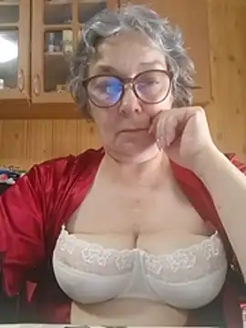 IrinaSweet54 stripchat live cam model
