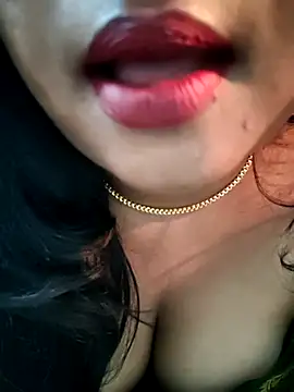 Ramya_369 stripchat live cam model