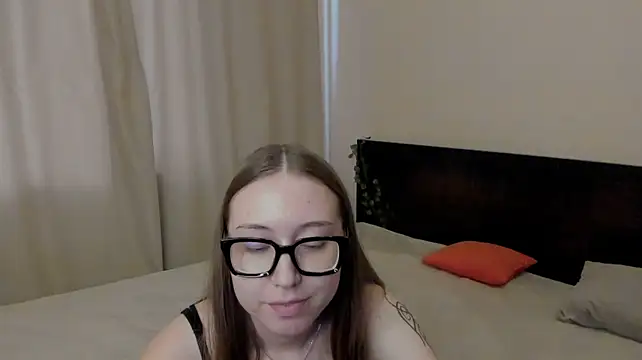 _kitti_meow_ stripchat live cam model
