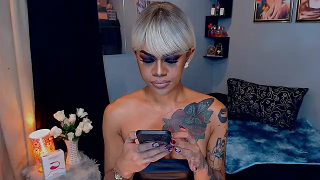 StellaStrong30 stripchat live cam model