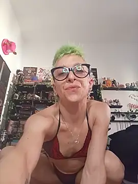 MirianaB stripchat live cam model