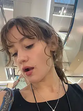 what_is_the_sun stripchat live cam model