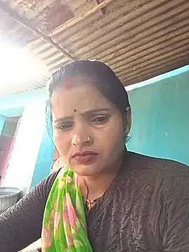 Divya_hot88 stripchat live cam model
