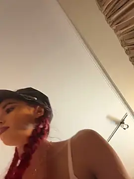 VixenRosse stripchat live cam model