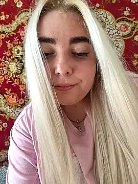 GreenOwll stripchat live cam model