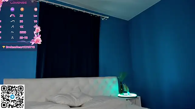Linablueeyed stripchat live cam model