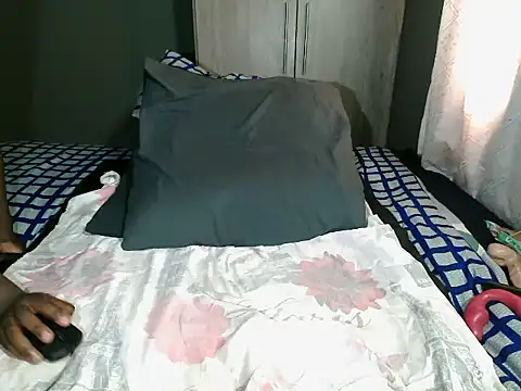 WetwetPussy31 stripchat live cam model