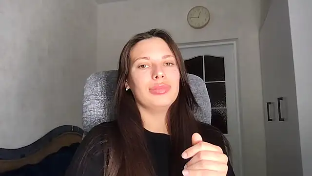 MoonriseGoddess stripchat live cam model
