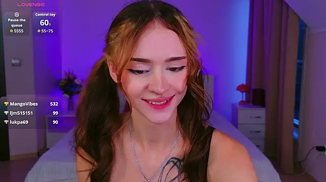 Adetta stripchat live cam model