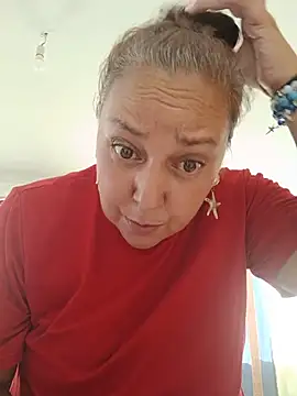 islandwoman stripchat live cam model